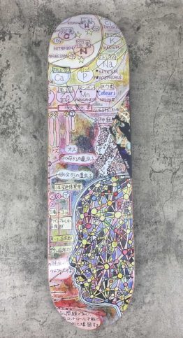 Colours Collectiv Premium Maple Deck Hart Cell Study - 8.1"x32"